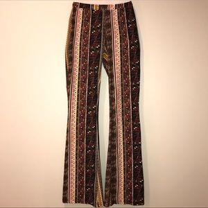 Stretchy patterned pants!! ❗️Never been worn❗️